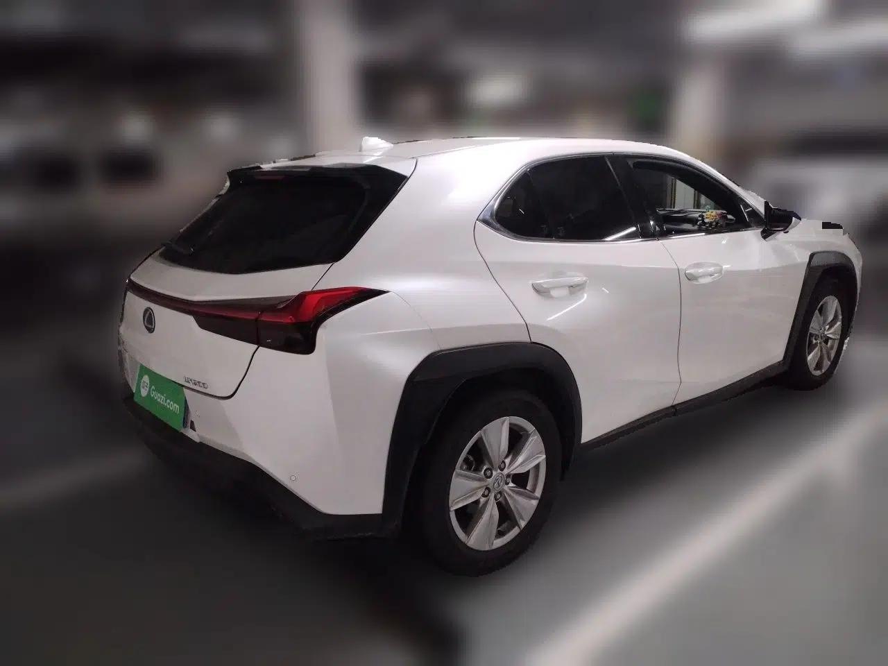 Lexus UX 2020 200 Special Edition — миниатюра 6