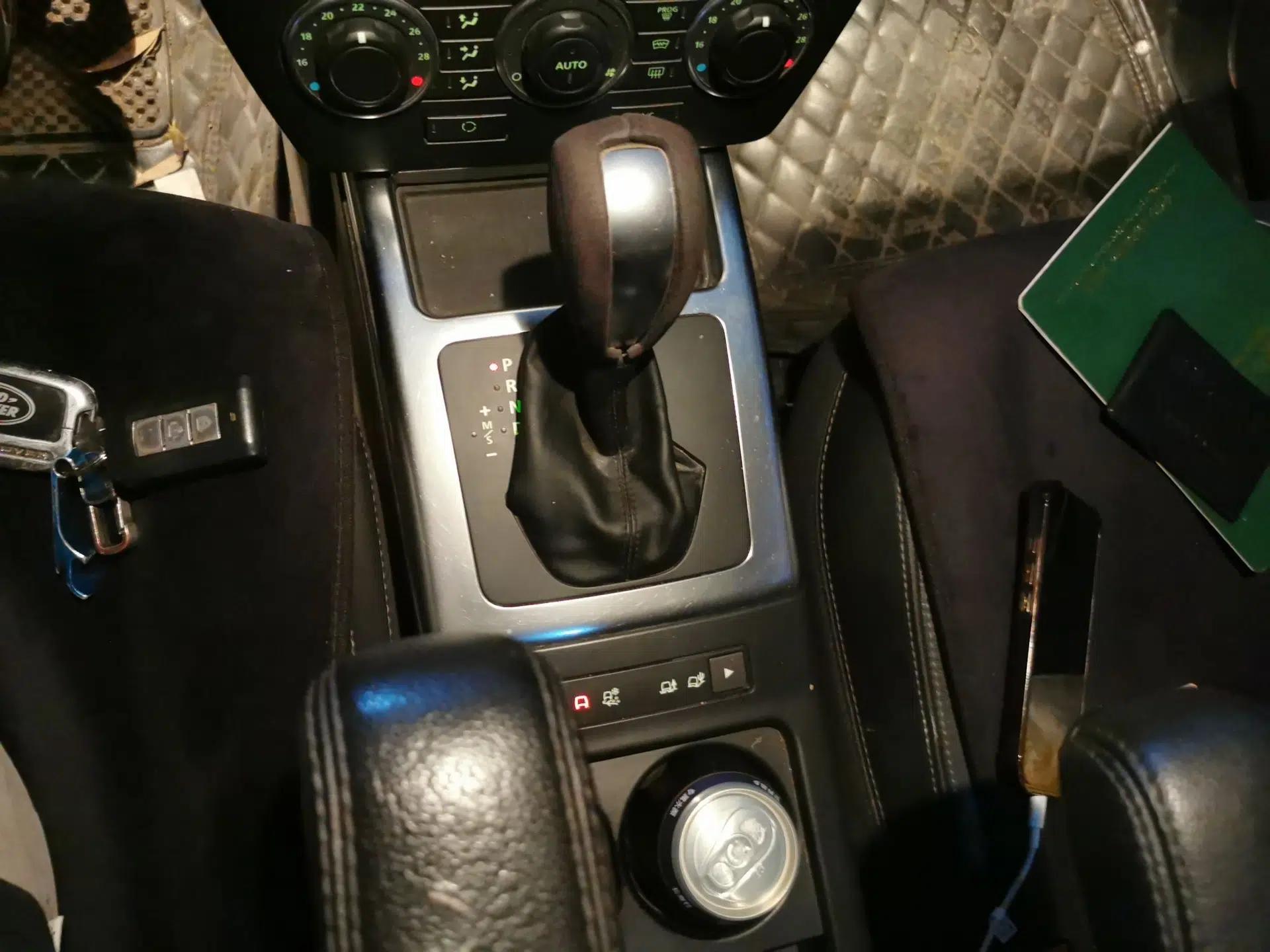 Land Rover Freelander 2 2013 2.2T SD4 SE Diesel Edition — миниатюра 14