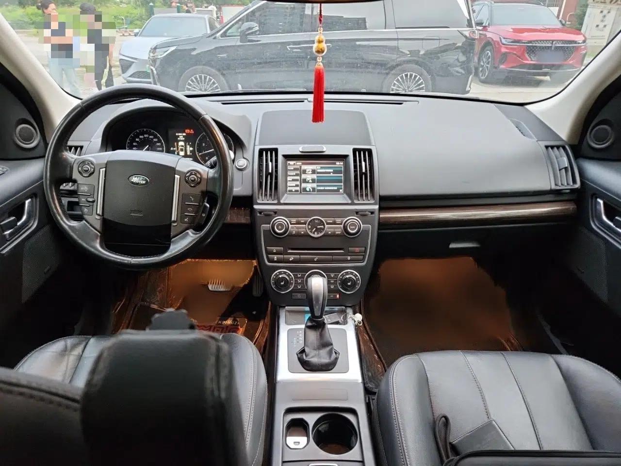 Land Rover Freelander 2 2015 2.0T Si4 XS Collection Edition — миниатюра 18