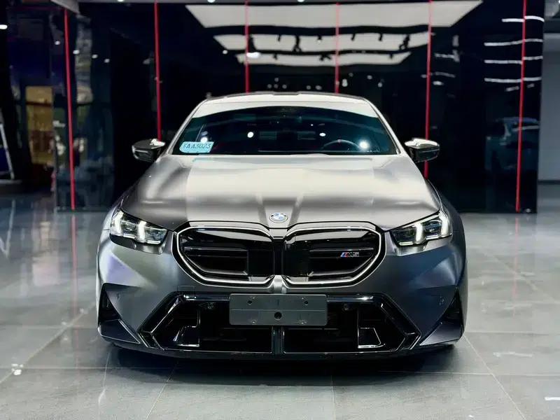 BMW M5 PHEV 2025 Model M5 — миниатюра 2