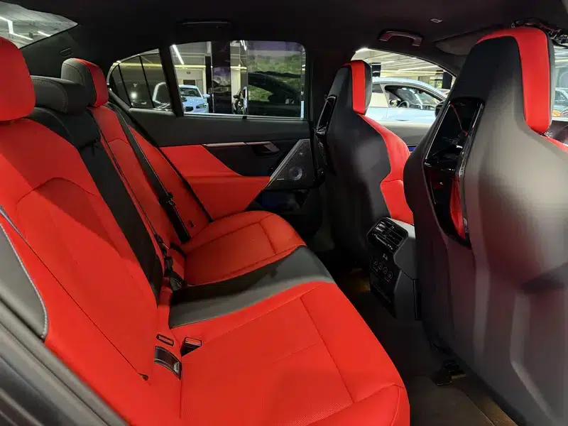 BMW M5 PHEV 2025 Model M5 — миниатюра 15