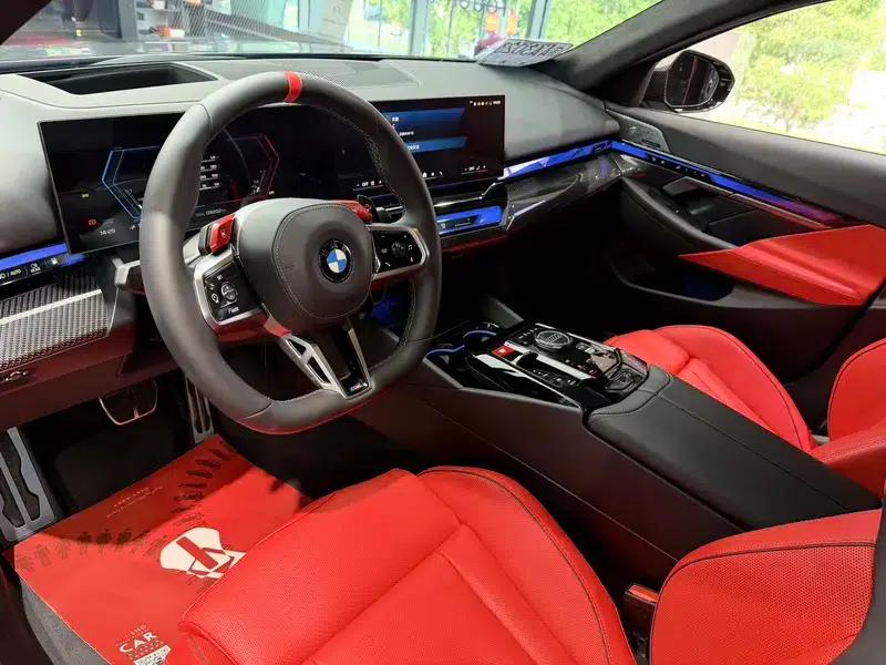 BMW M5 PHEV 2025 Model M5 — миниатюра 10
