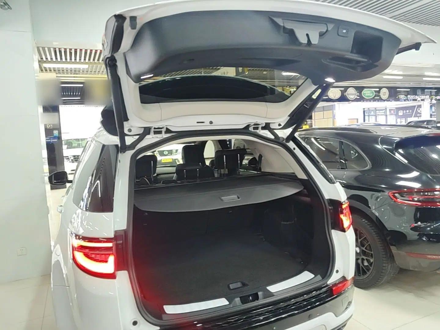 Land Rover Discovery Sport New Energy 2024 1.5T P300e Plug-in Hybrid Electric Version — миниатюра 22