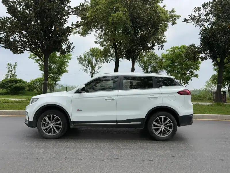 Geely Boyue 2018 1.8TD Automatic 2WD Smart Supreme Edition 4G Connected Version — миниатюра 4