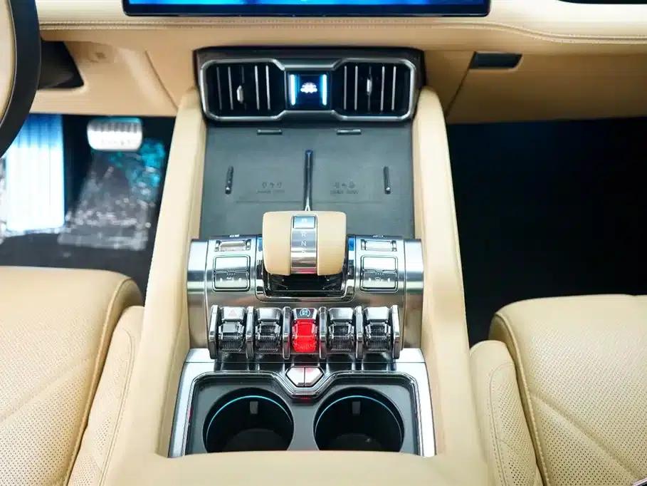 Leopard 8 2025 Smart & Brave Flagship Edition 7-Seater — миниатюра 16