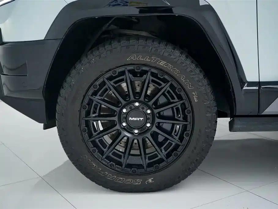 Leopard 8 2025 Smart & Brave Flagship Edition 7-Seater — миниатюра 25