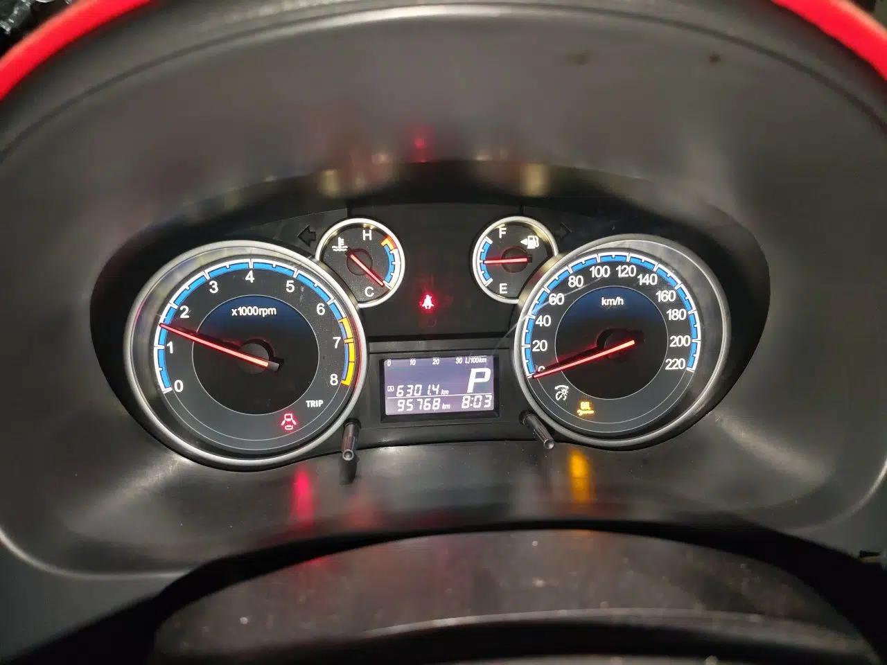 Suzuki SX4 2013 Koleos 1.6L Automatic Sport Model — миниатюра 11