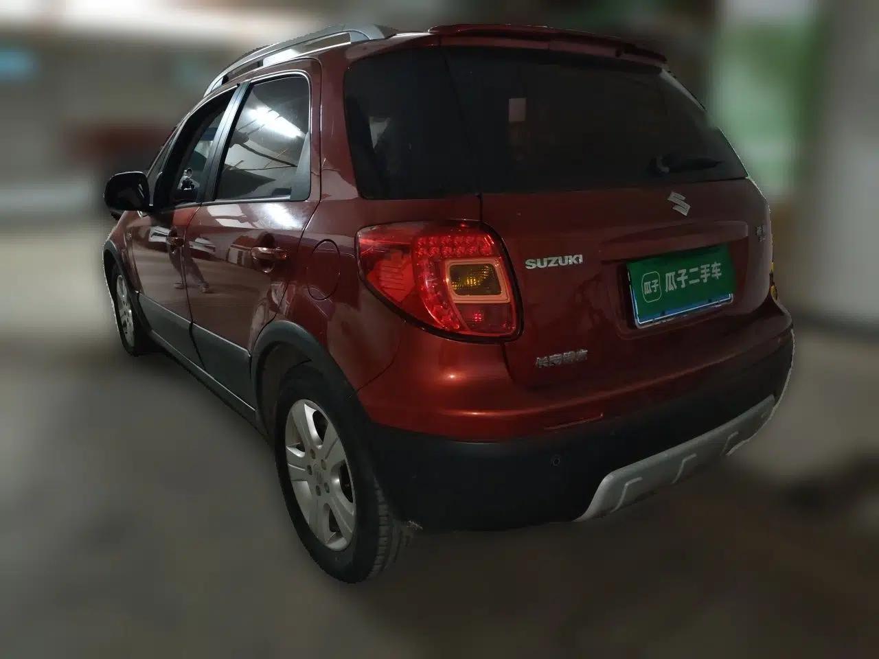 Suzuki SX4 2013 Koleos 1.6L Automatic Sport Model — миниатюра 4