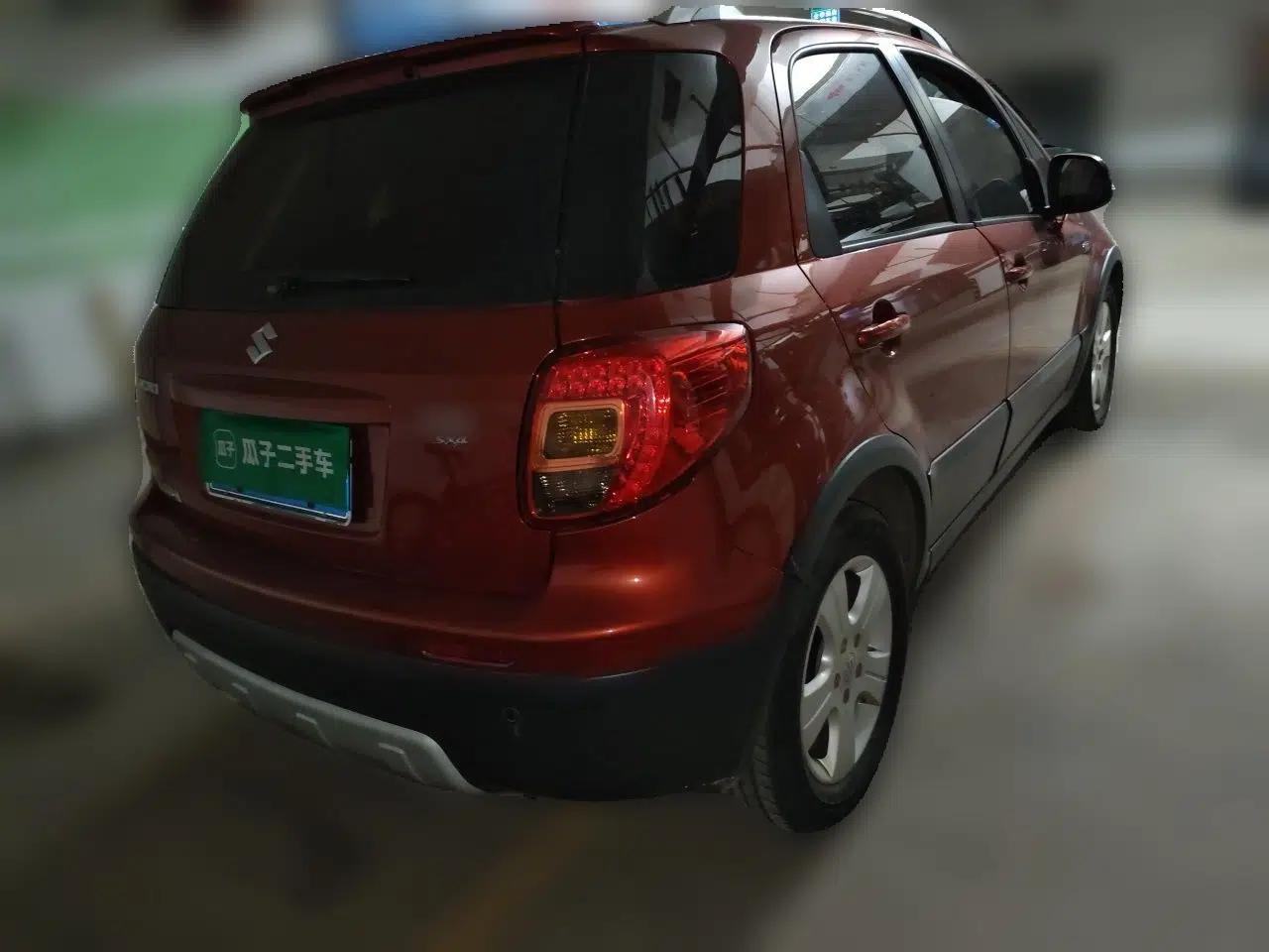 Suzuki SX4 2013 Koleos 1.6L Automatic Sport Model — миниатюра 6