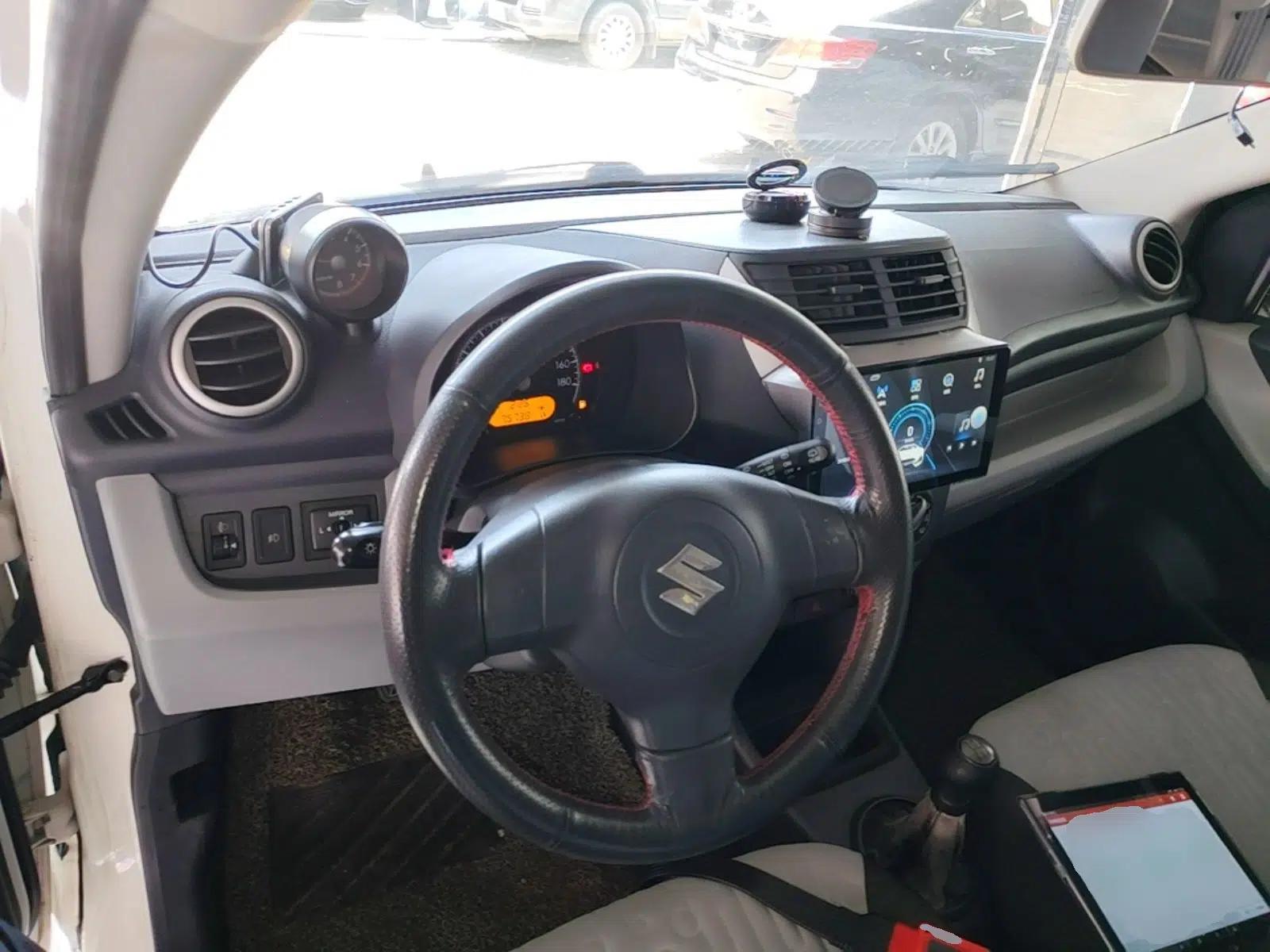 Suzuki Alto 2013 1.0L Manual Luxury Model — миниатюра 12