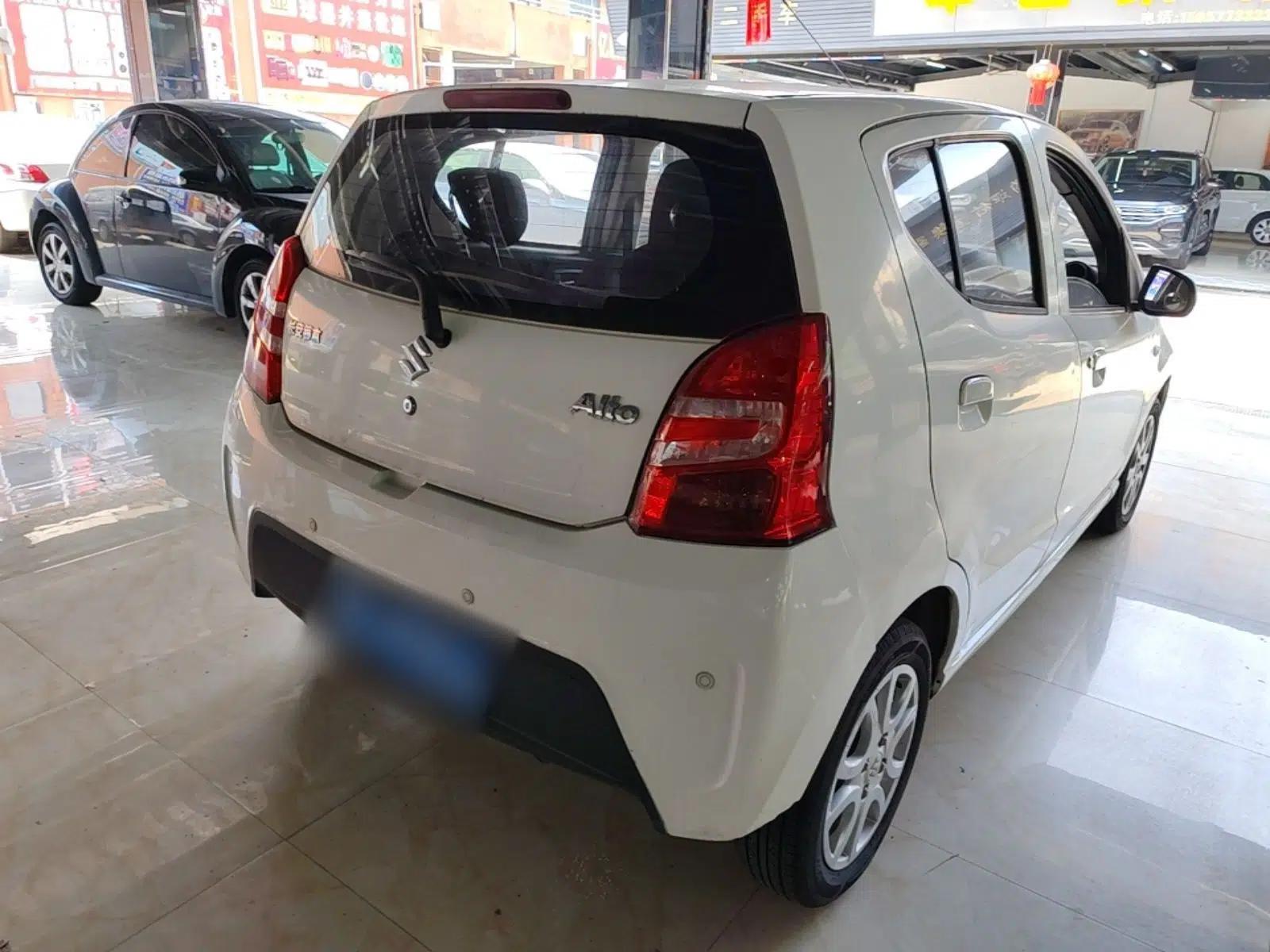 Suzuki Alto 2013 1.0L Manual Luxury Model — миниатюра 6