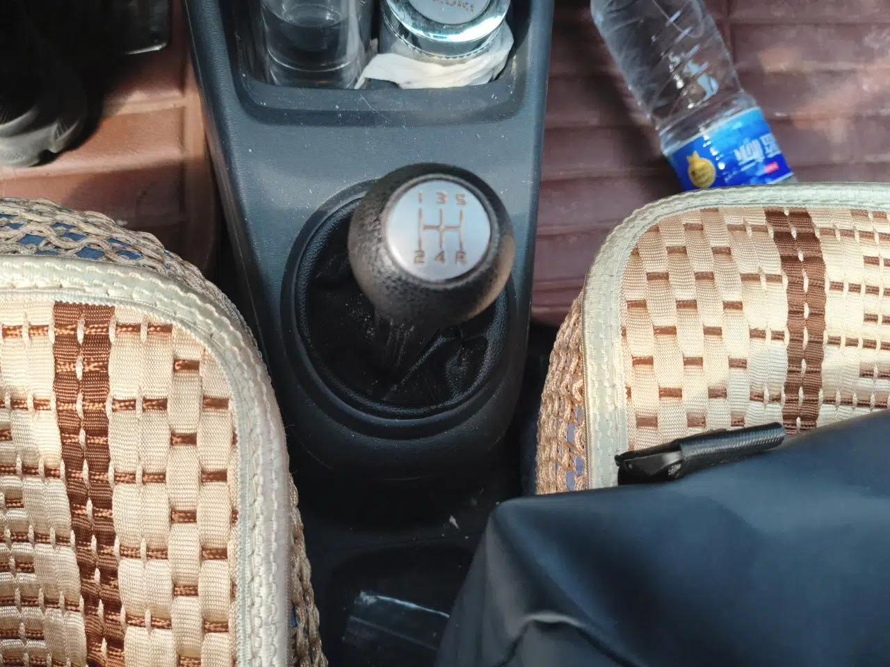 Suzuki Alto 2013 1.0L Manual Luxury Model — миниатюра 14