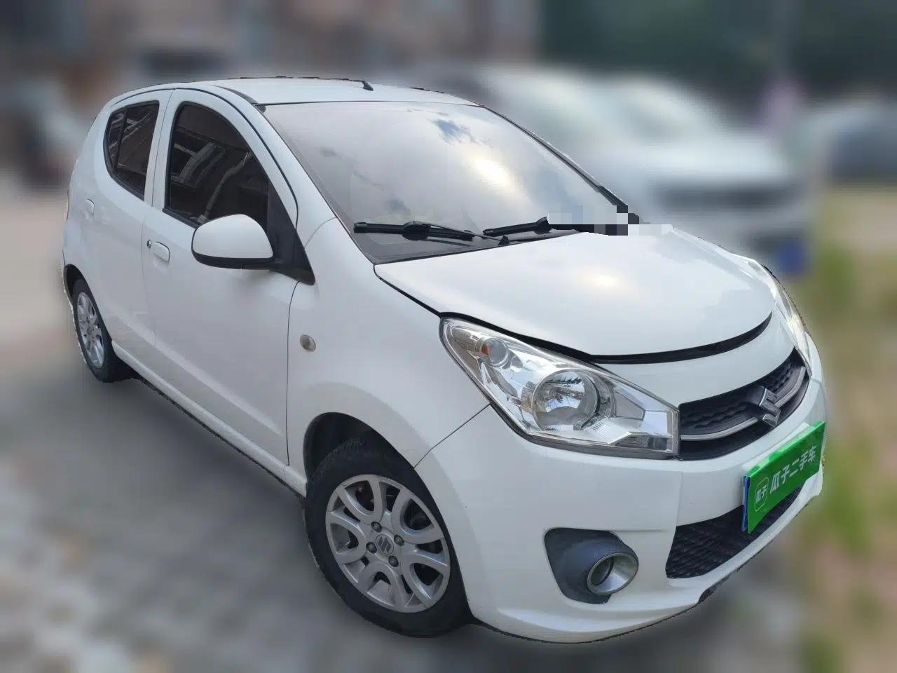 Suzuki Alto 2013 1.0L Manual Luxury Model — миниатюра 3