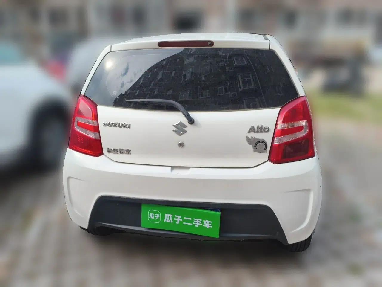 Suzuki Alto 2013 1.0L Manual Luxury Model — миниатюра 5