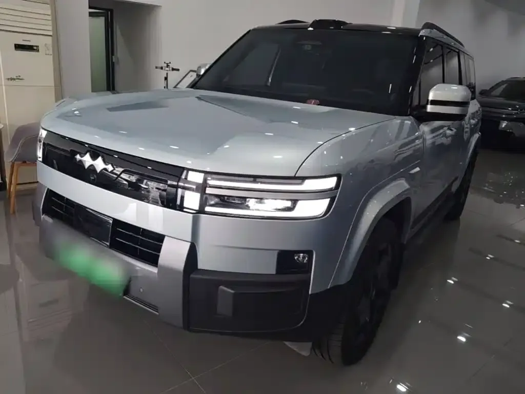 Titanium 7 2025 Model 190KM 4WD Ultra Edition — миниатюра 2