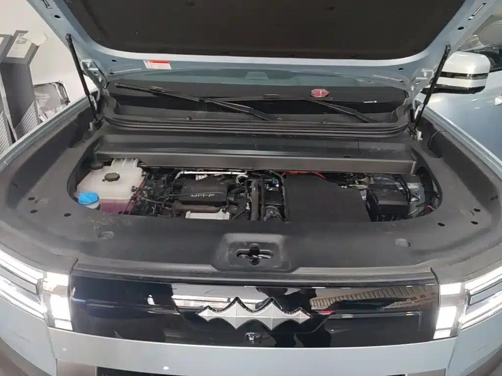 Titanium 7 2025 Model 190KM 4WD Ultra Edition — миниатюра 20