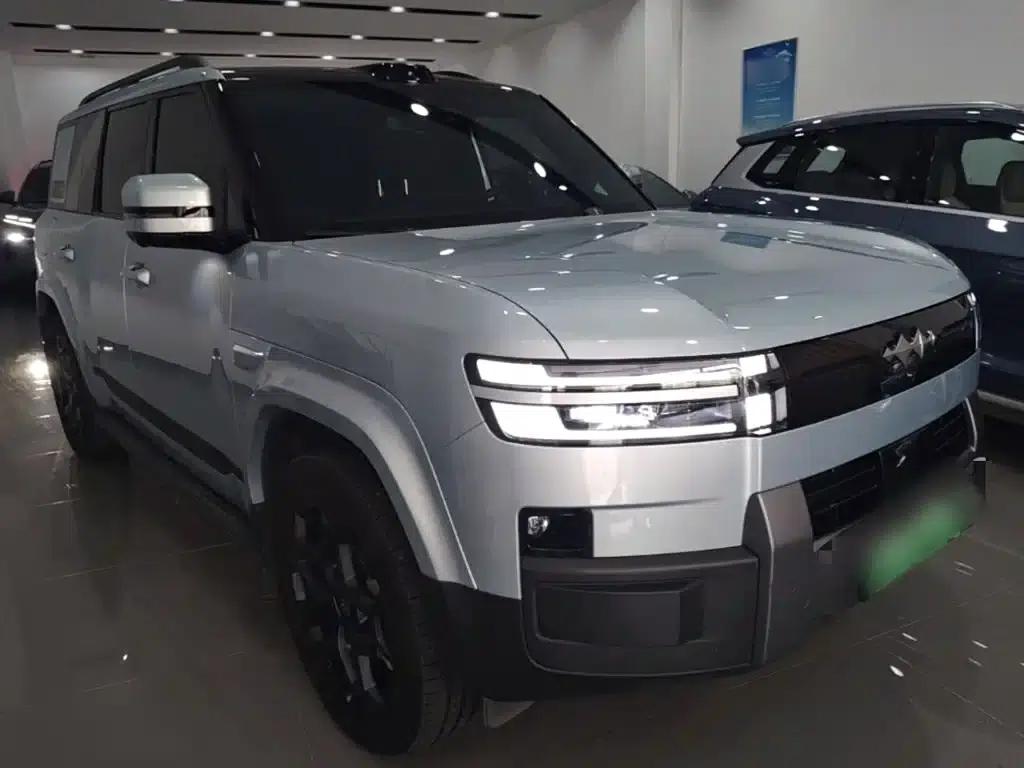 Titanium 7 2025 Model 190KM 4WD Ultra Edition — миниатюра 4