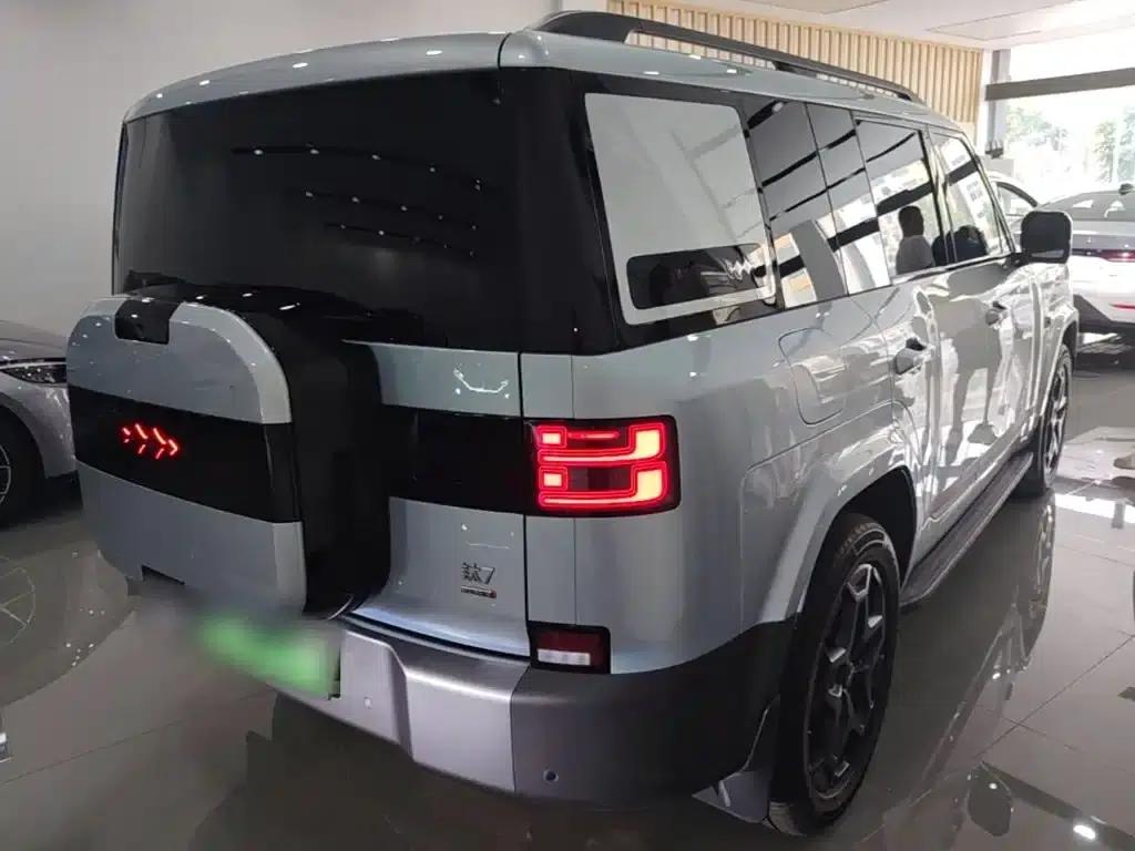 Titanium 7 2025 Model 190KM 4WD Ultra Edition — миниатюра 7