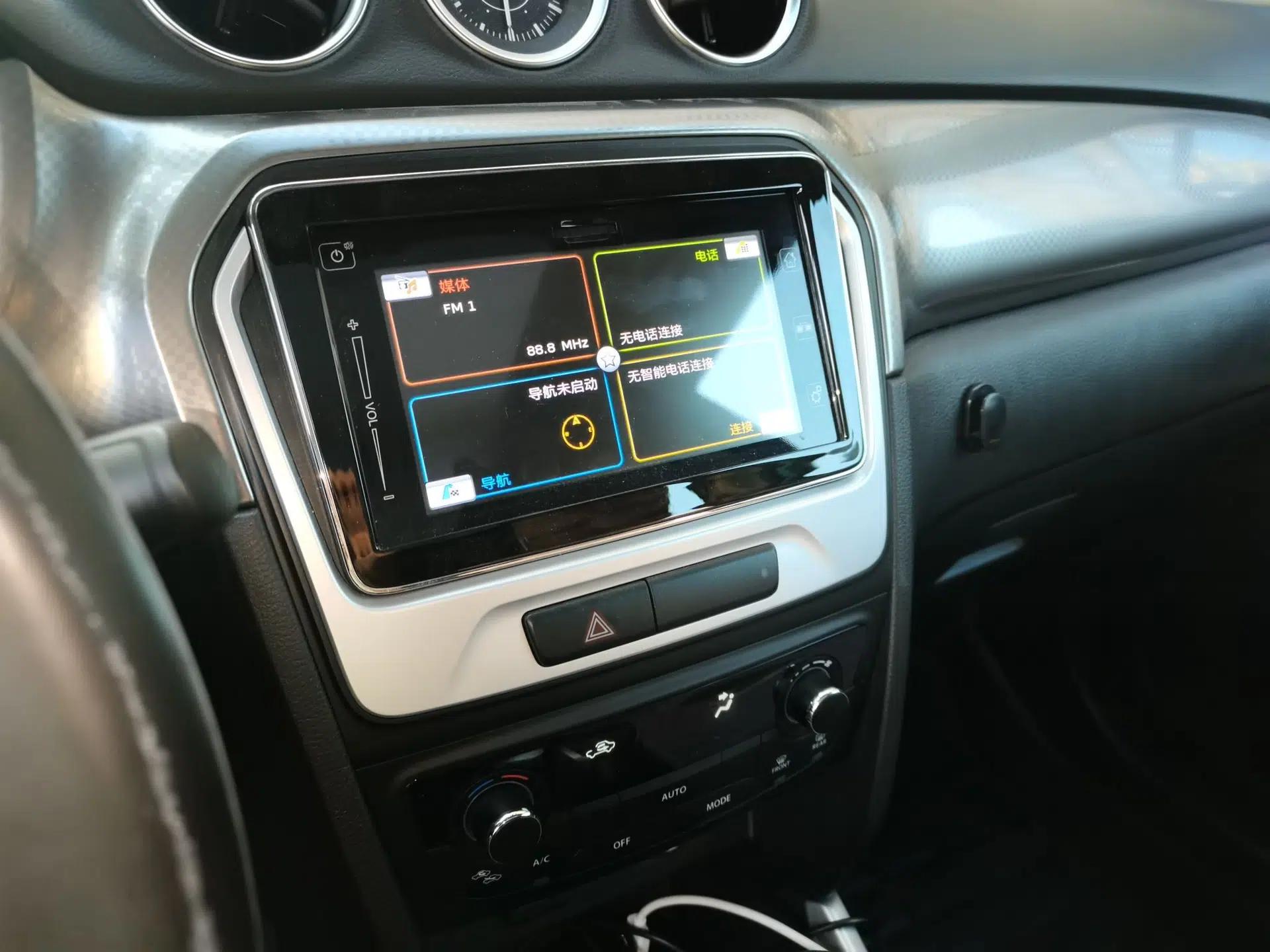 Suzuki Vitara 2016 1.4T Automatic Two-Wheel Drive Luxury Version — миниатюра 13