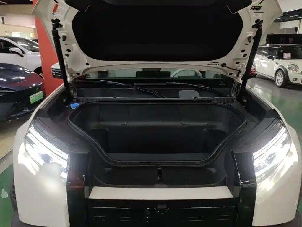 Titanium 3 2025 Model 501KM AWD Ultra Edition — миниатюра 20