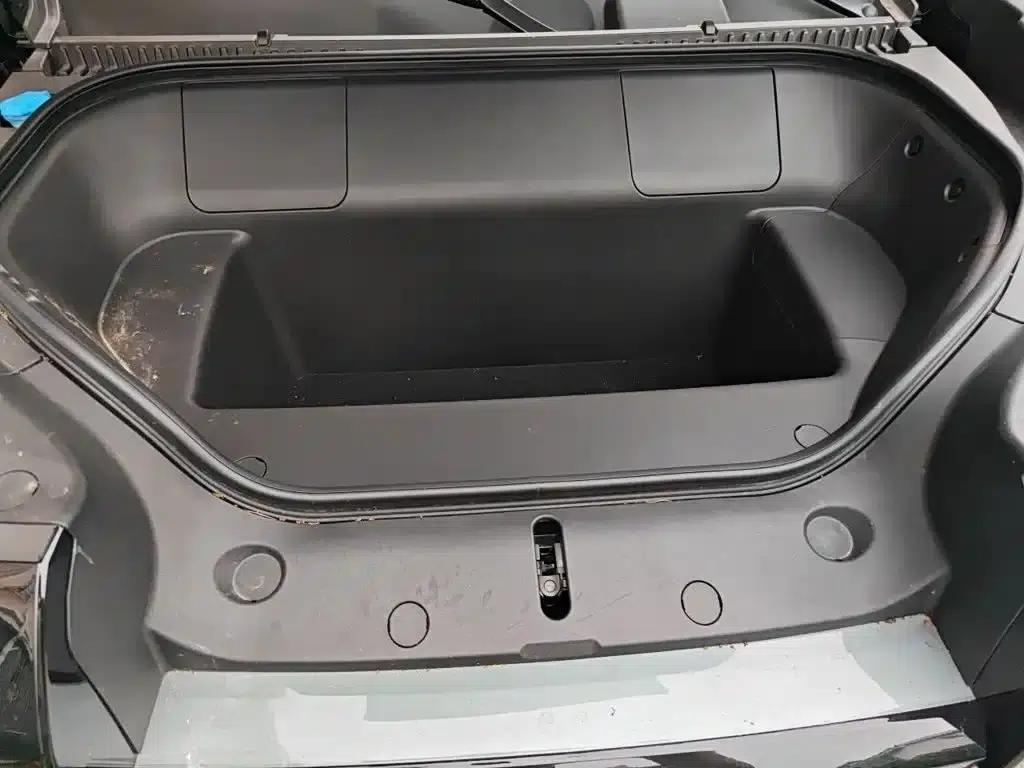 Titanium 3 2025 501KM AWD Max Edition — миниатюра 11