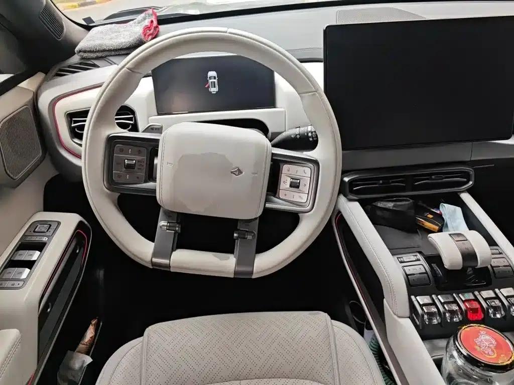 Titanium 3 2025 501KM AWD Max Edition — миниатюра 3