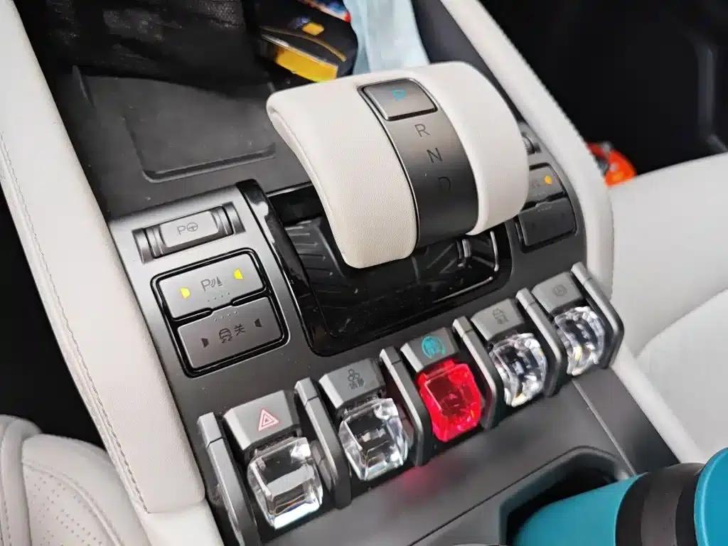 Titanium 3 2025 501KM AWD Max Edition — миниатюра 7