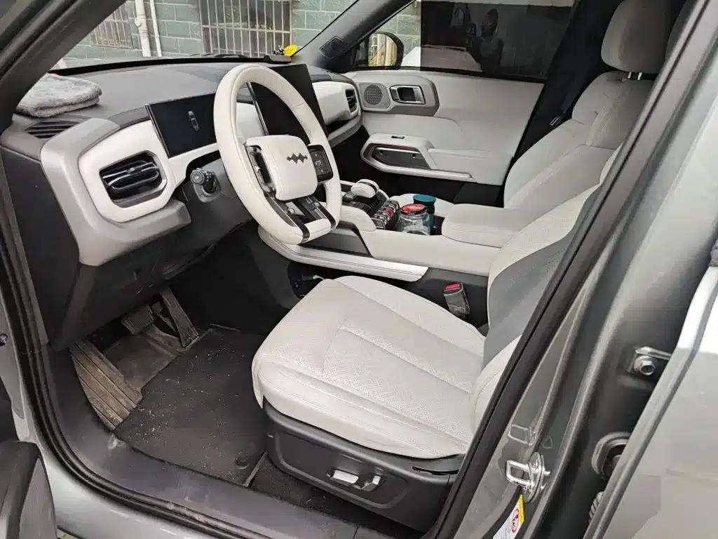 Titanium 3 2025 501KM AWD Max Edition — миниатюра 8