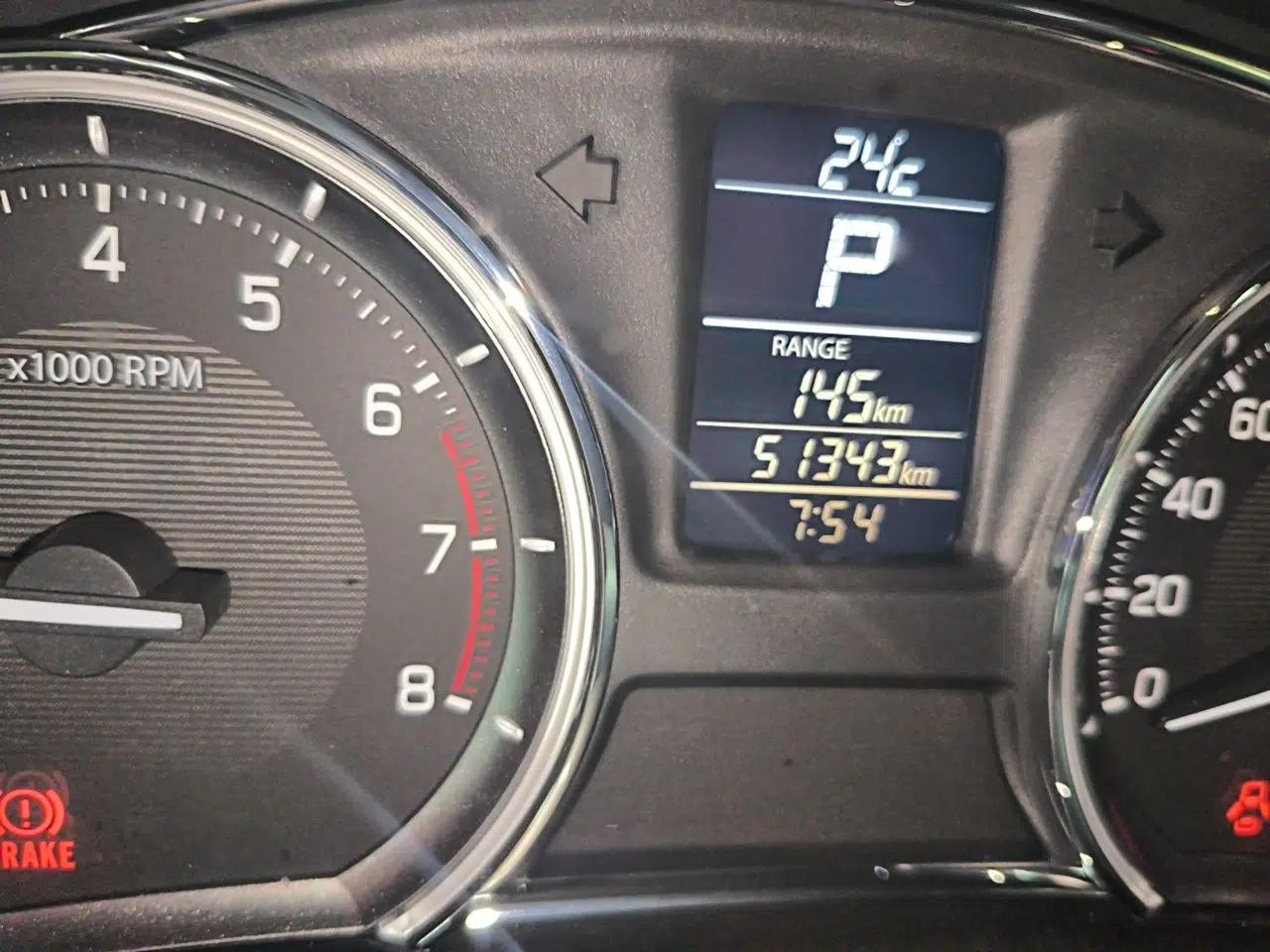 Suzuki Alivio 2015 1.6L Automatic Comfort Model — миниатюра 12