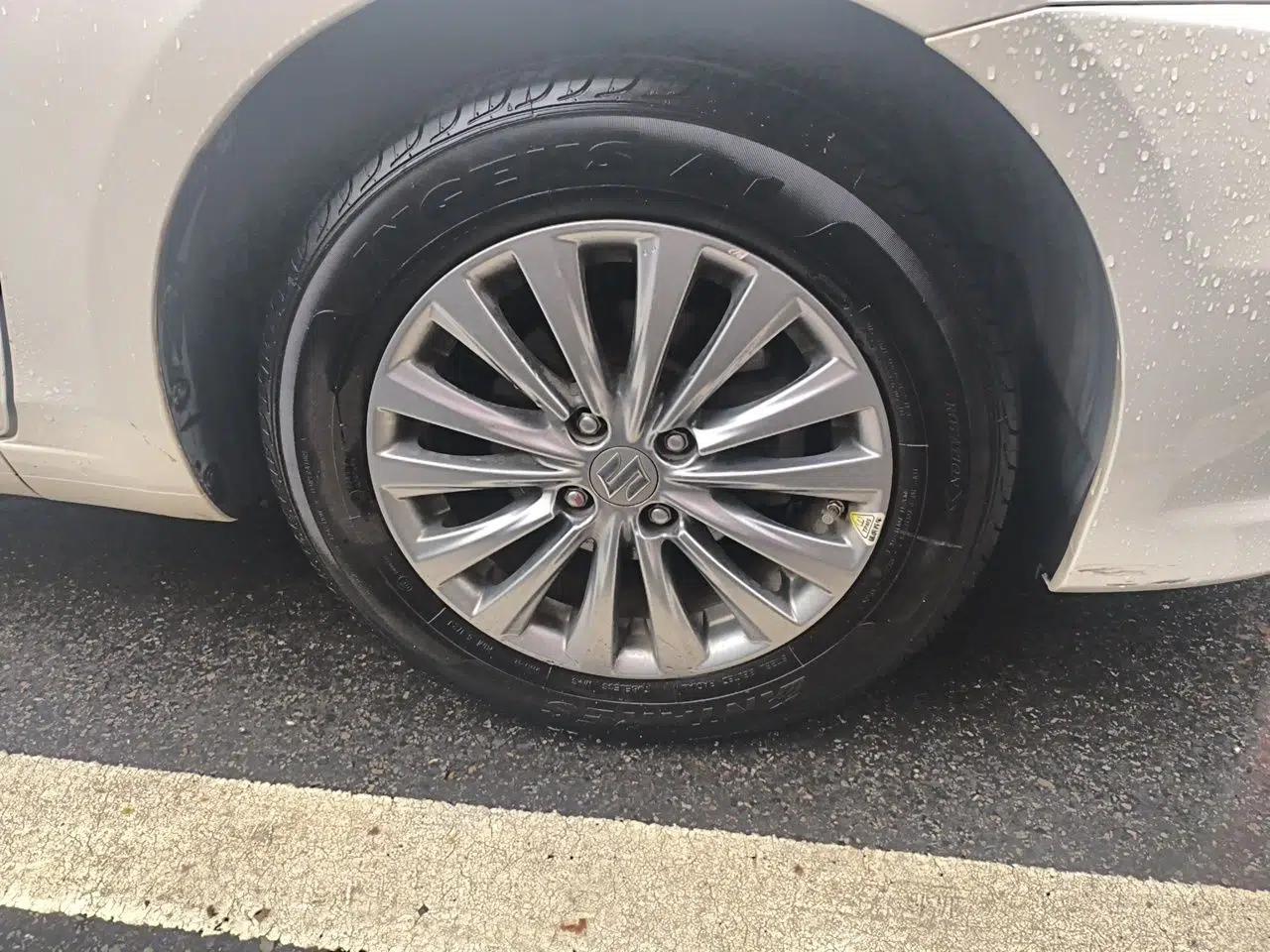 Suzuki Alivio 2015 1.6L Automatic Comfort Model — миниатюра 8