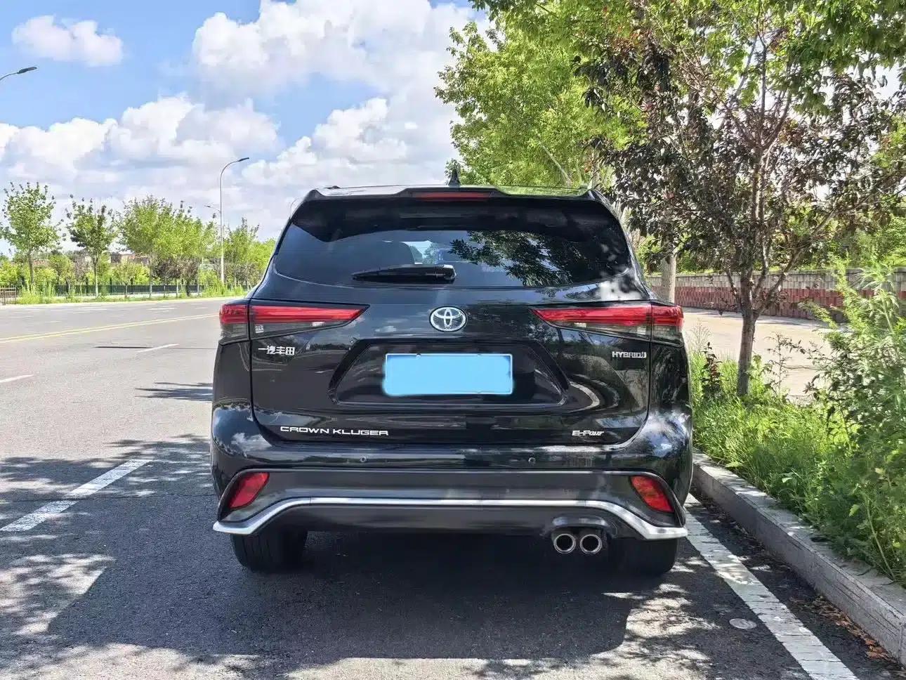 Crown Land Cruiser 2022 2.5L HEV 4WD Premium Edition — миниатюра 4
