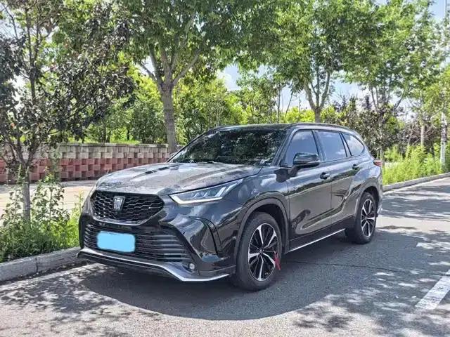 Crown Land Cruiser 2022 2.5L HEV 4WD Premium Edition