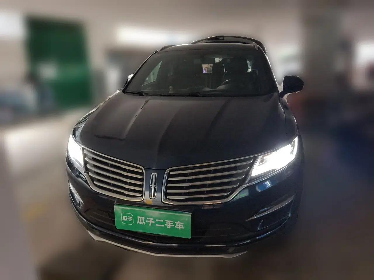 Lincoln MKC 2017 2.0T Two-Wheel-Drive Luxury Edition — миниатюра 2