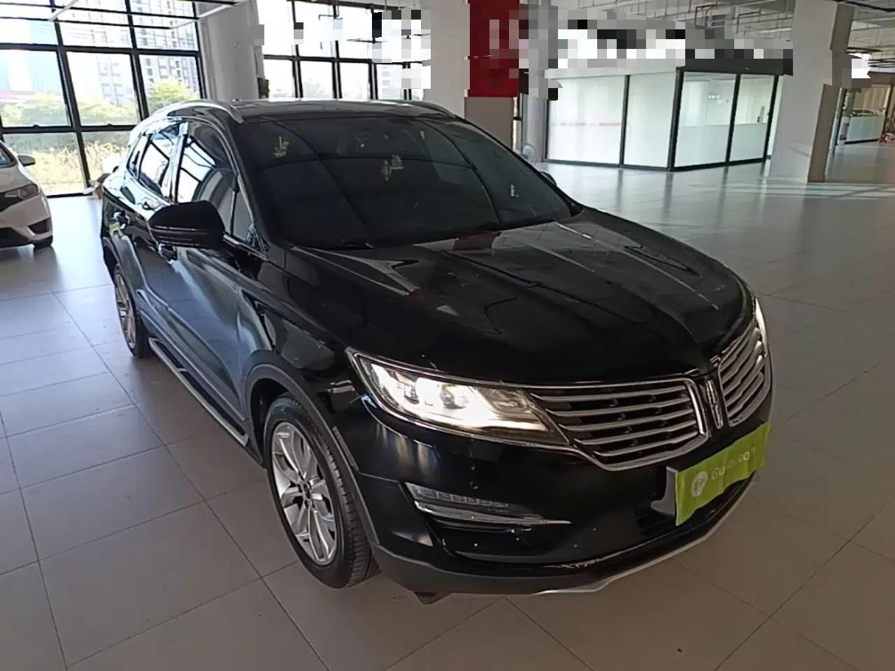 Lincoln MKC 2016 2.0T Two-Wheel Drive Luxury Edition — миниатюра 3