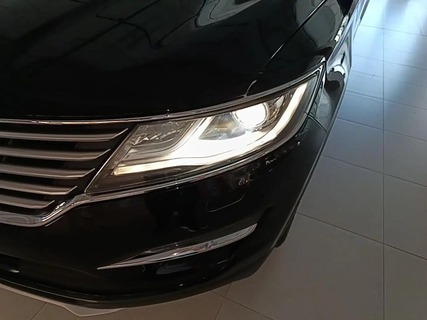 Lincoln MKC 2016 2.0T Two-Wheel Drive Luxury Edition — миниатюра 8