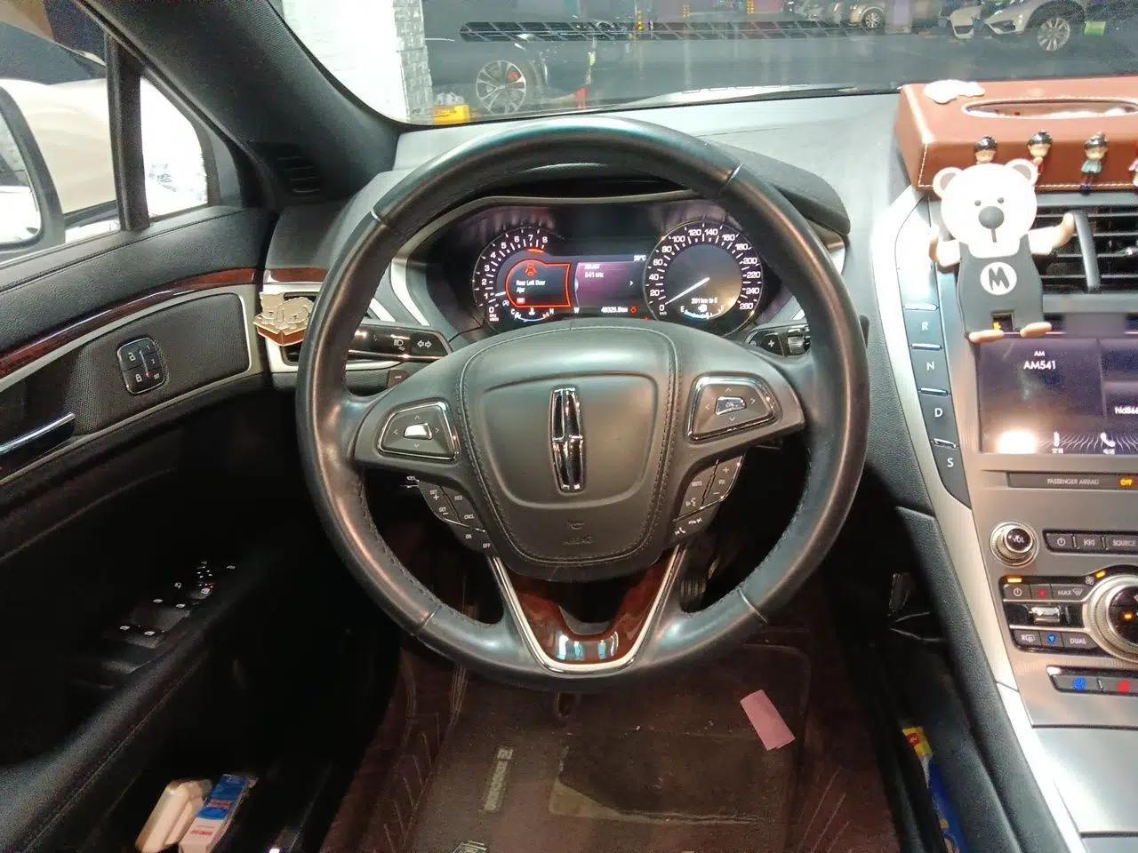 Lincoln MKZ 2019 2.0T Luxury Edition China VI Standard — миниатюра 10