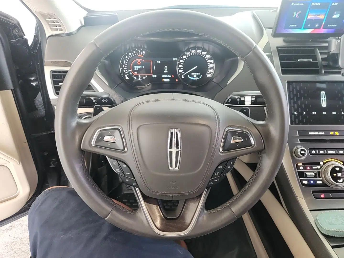 Lincoln MKZ 2018 2.0T Premium Edition — миниатюра 13