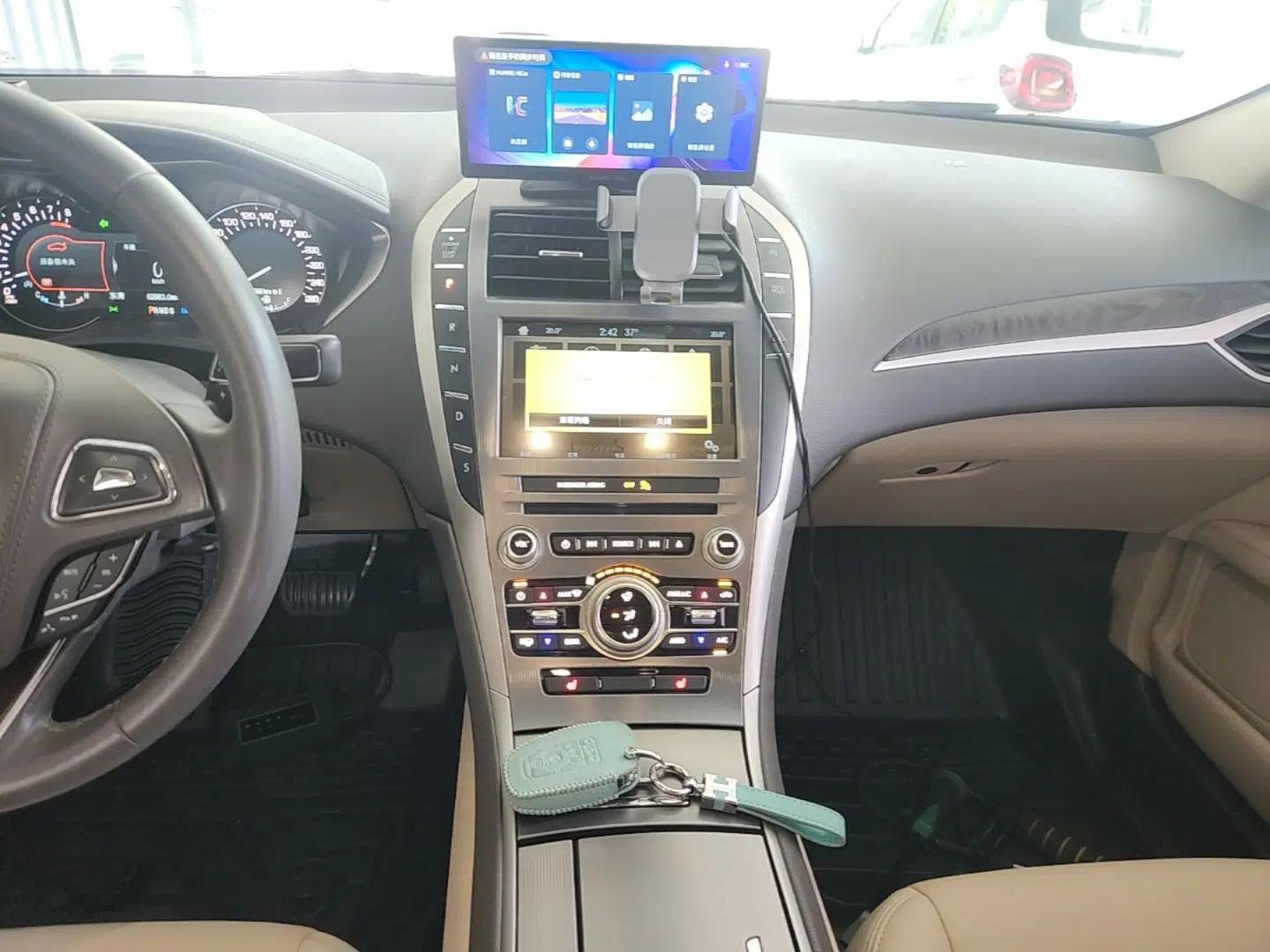 Lincoln MKZ 2018 2.0T Premium Edition — миниатюра 15