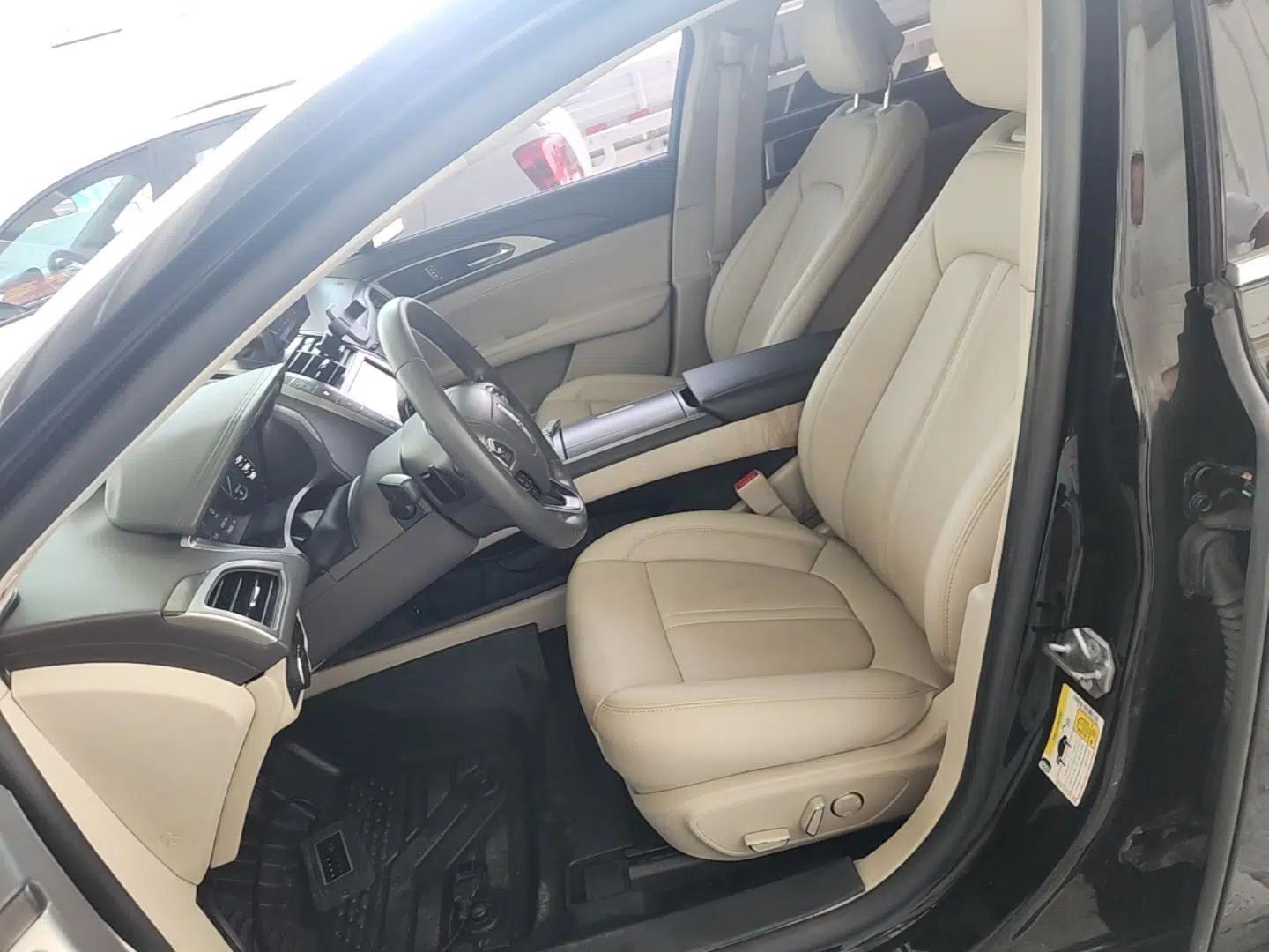 Lincoln MKZ 2018 2.0T Premium Edition — миниатюра 17