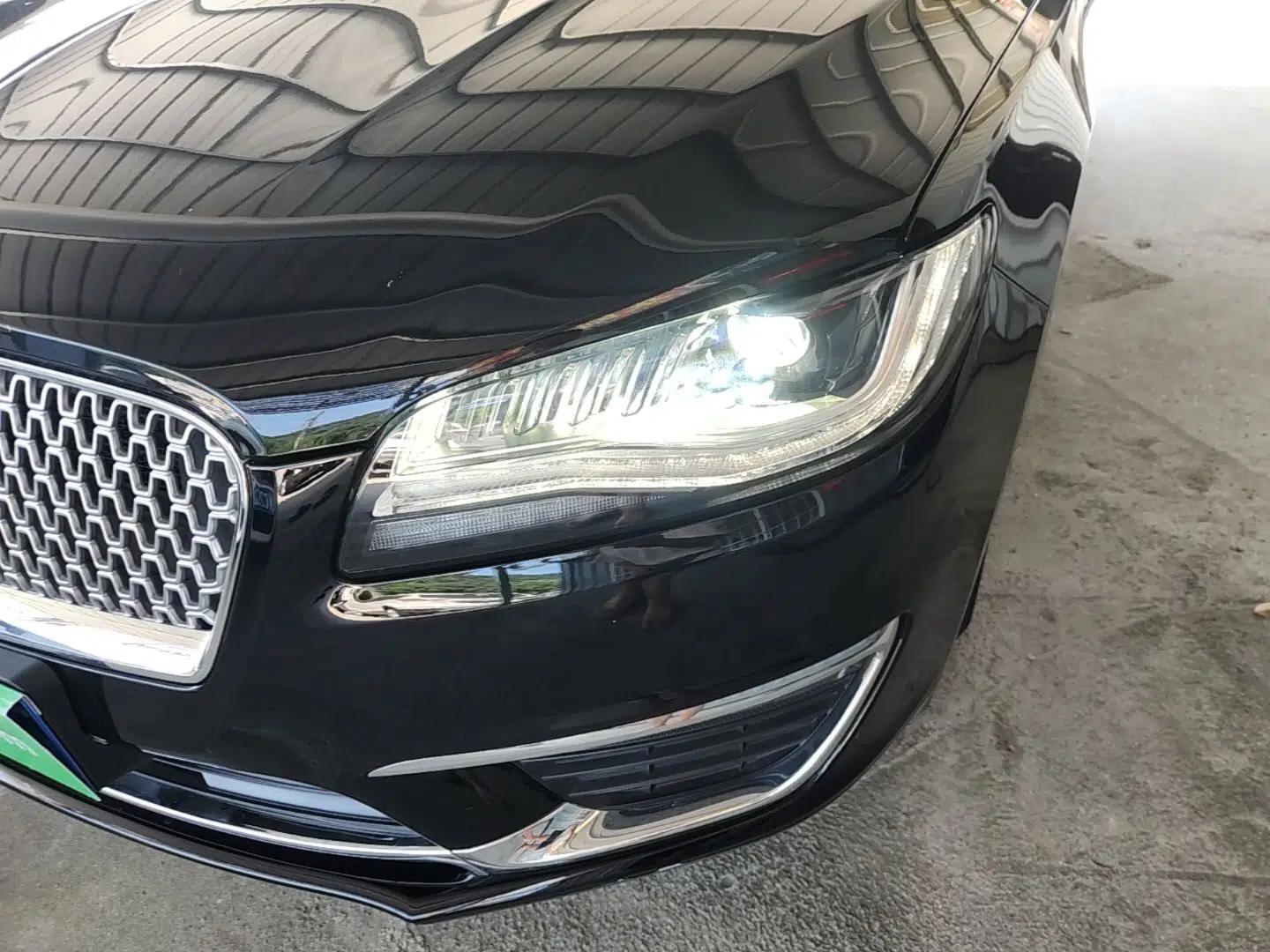 Lincoln MKZ 2018 2.0T Premium Edition — миниатюра 8