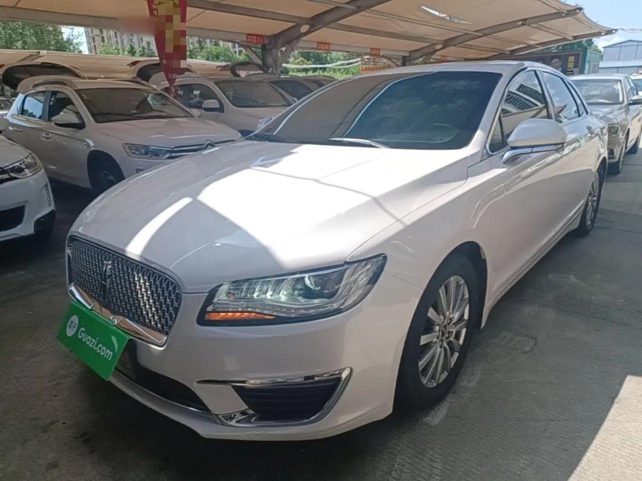Lincoln MKZ 2017 2.0T Luxury Edition — миниатюра 1