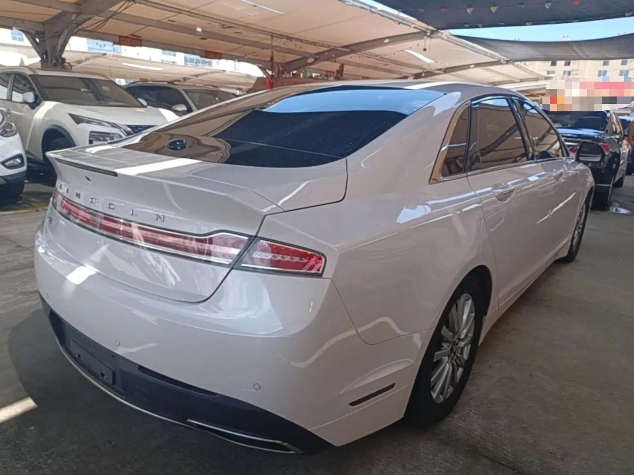 Lincoln MKZ 2017 2.0T Luxury Edition — миниатюра 6