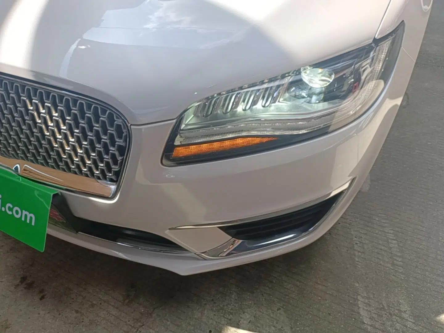 Lincoln MKZ 2017 2.0T Luxury Edition — миниатюра 8