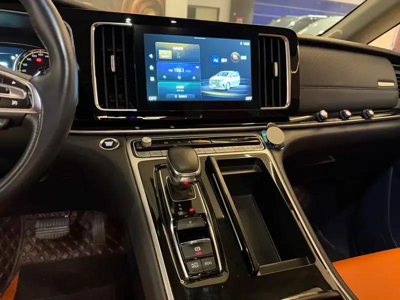 Trumpchi M8 2023 Leading Series 390T Luxury Edition — миниатюра 15