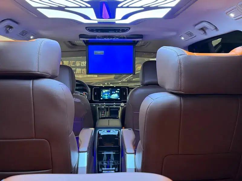 Trumpchi M8 2023 Leading Series 390T Luxury Edition — миниатюра 8