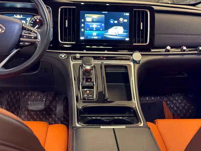 Trumpchi M8 2023 Leading Series 390T Luxury Edition — миниатюра 9