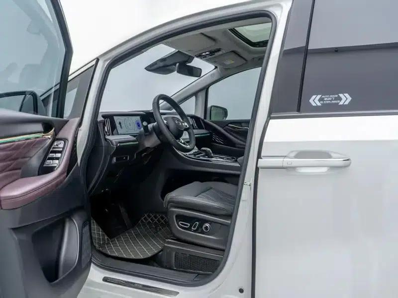 Trumpchi M8 2024 Master Series 2.0TGDI Supreme Edition — миниатюра 17
