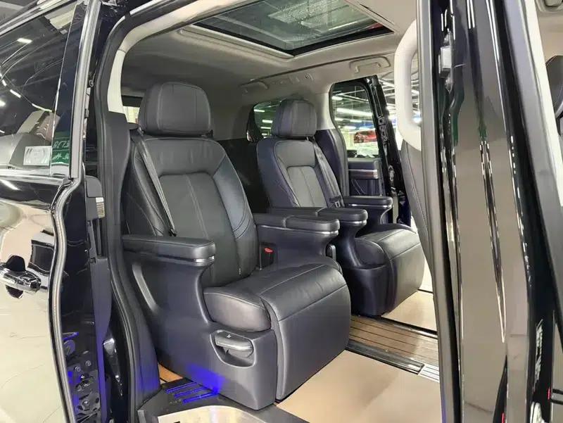 Trumpchi M8 2021 Master Series 390T Supreme Edition — миниатюра 19