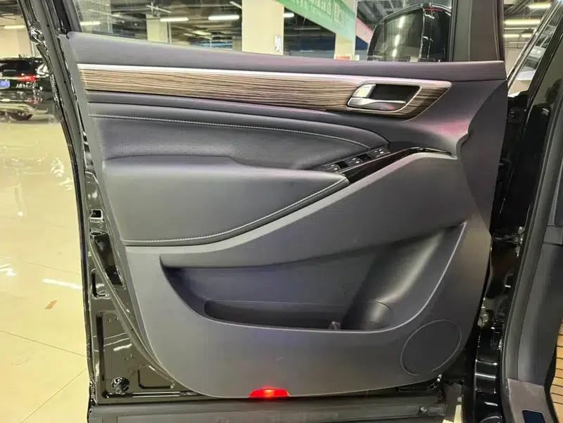 Trumpchi M8 2021 Master Series 390T Supreme Edition — миниатюра 10