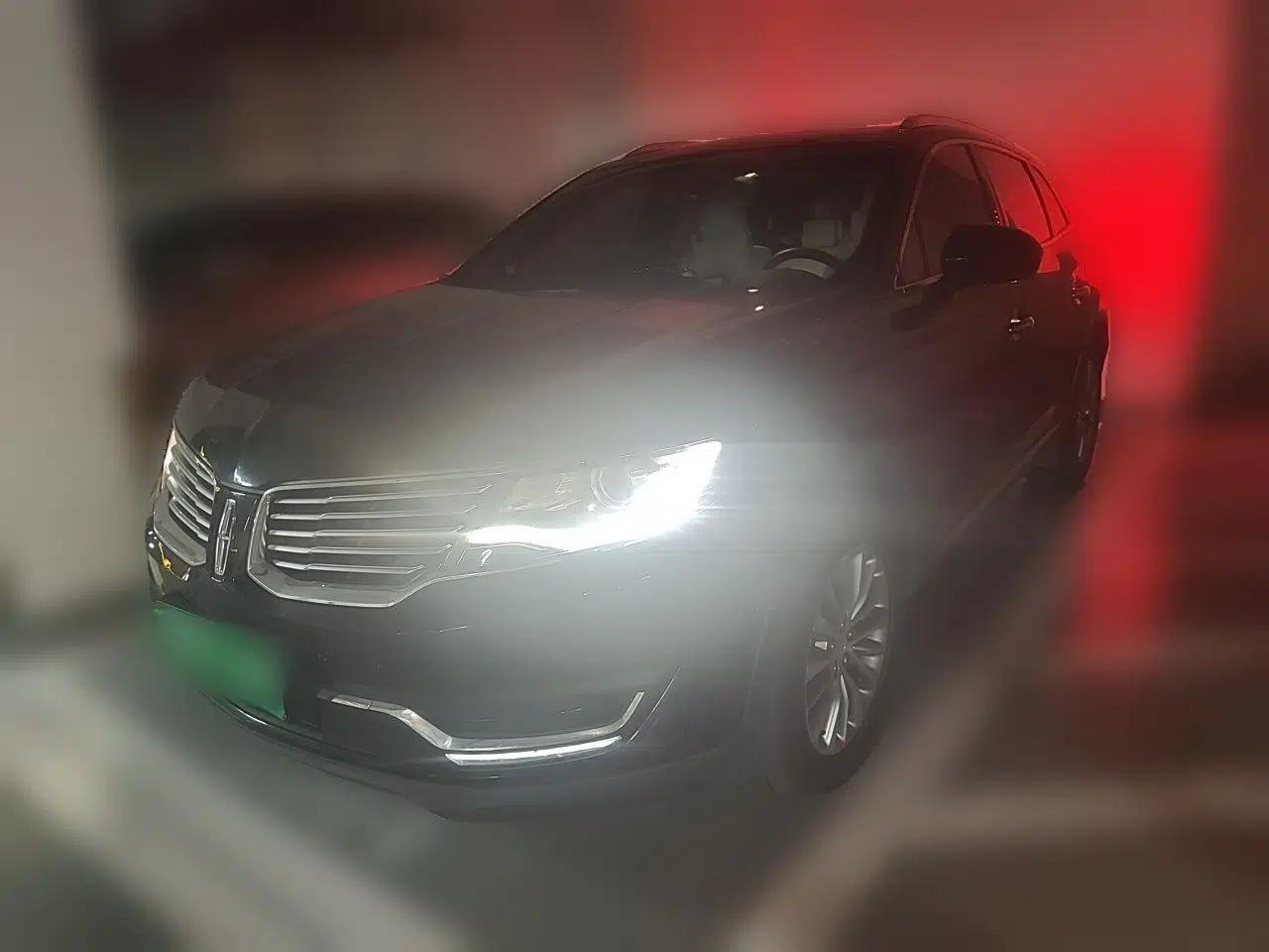 Lincoln MKX 2015 2.0T Four-Wheel Drive Luxury Edition — миниатюра 1